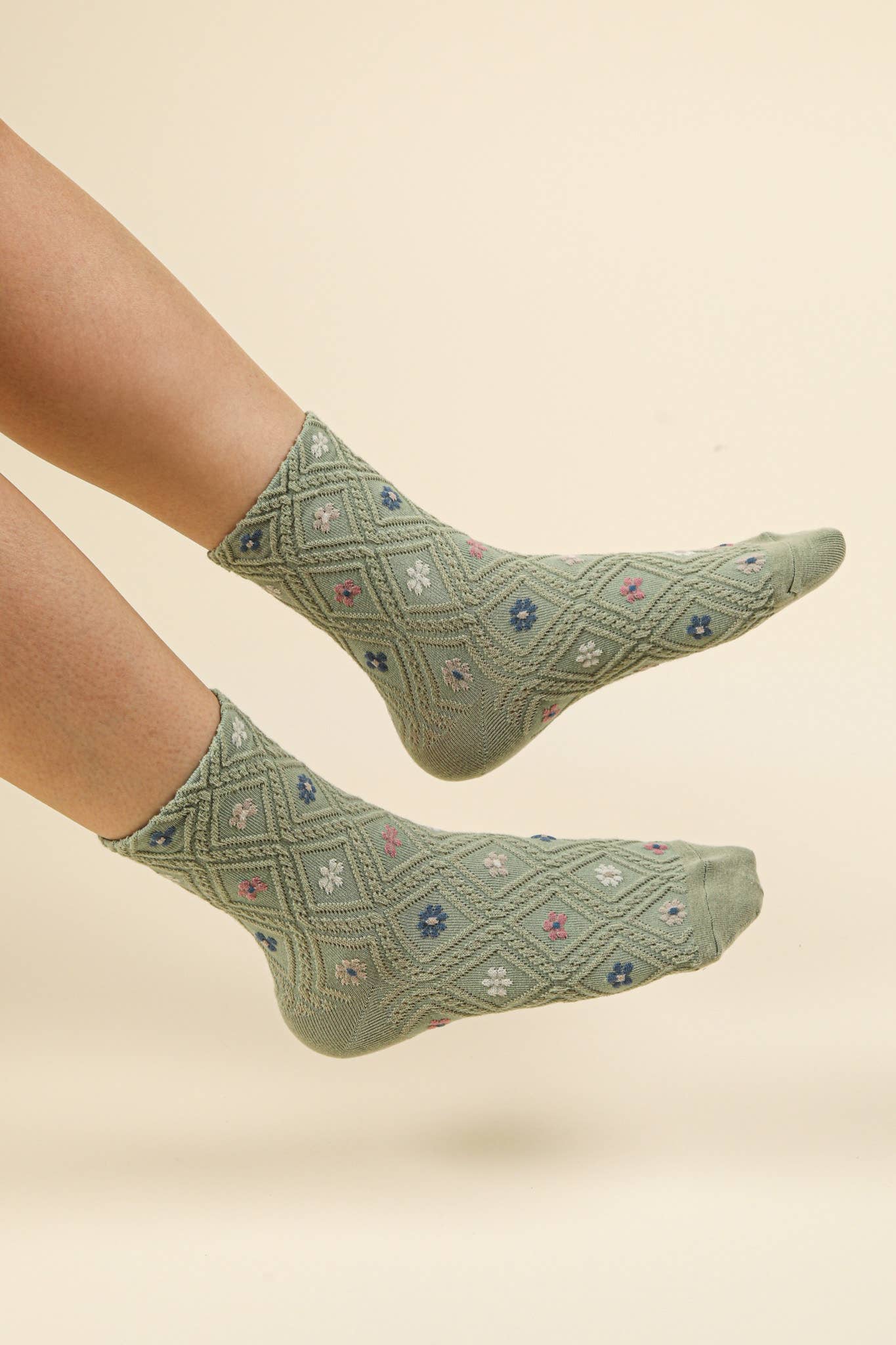 Floral Printed Textures Crew Socks