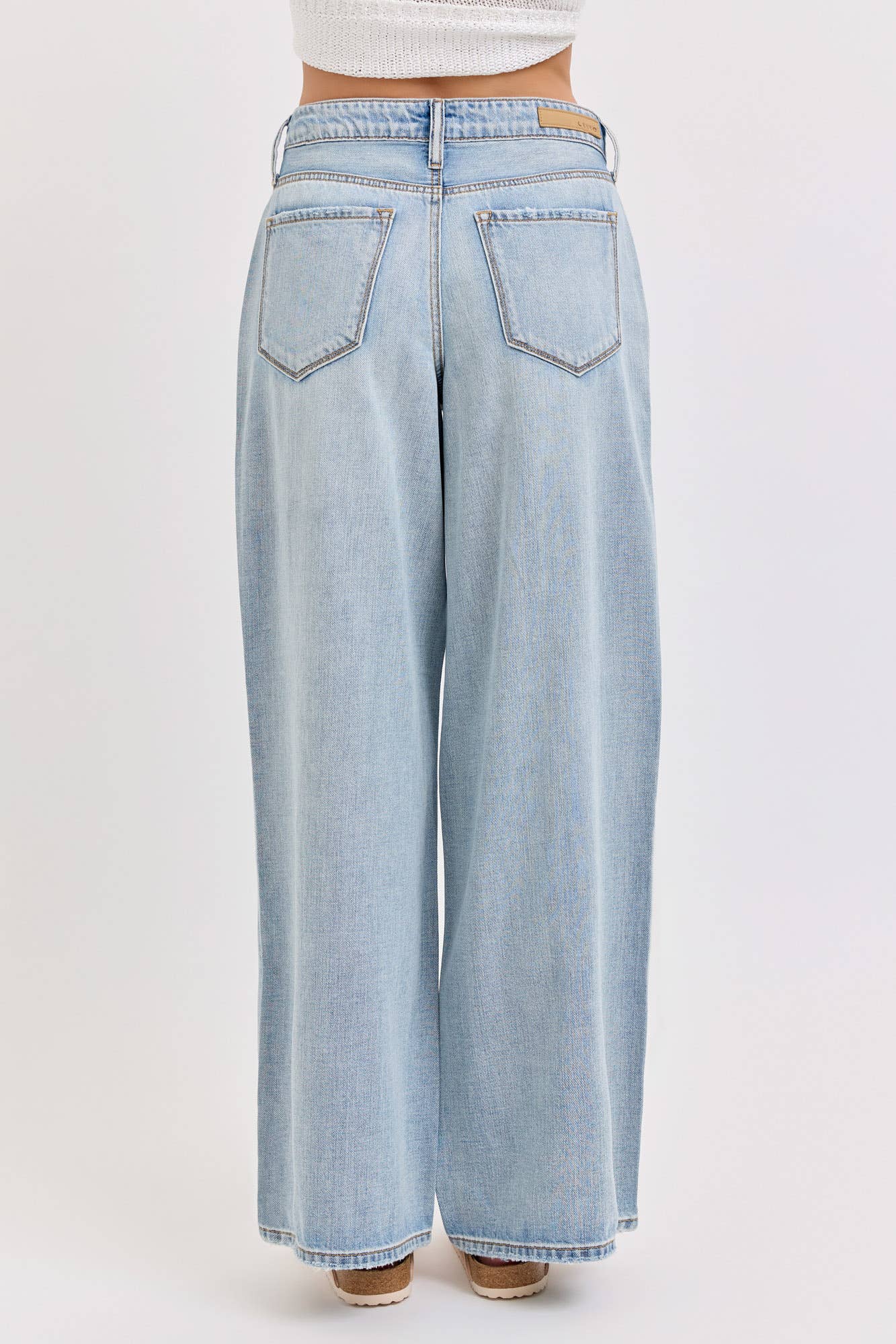 Mid Rise Wide Leg Jeans