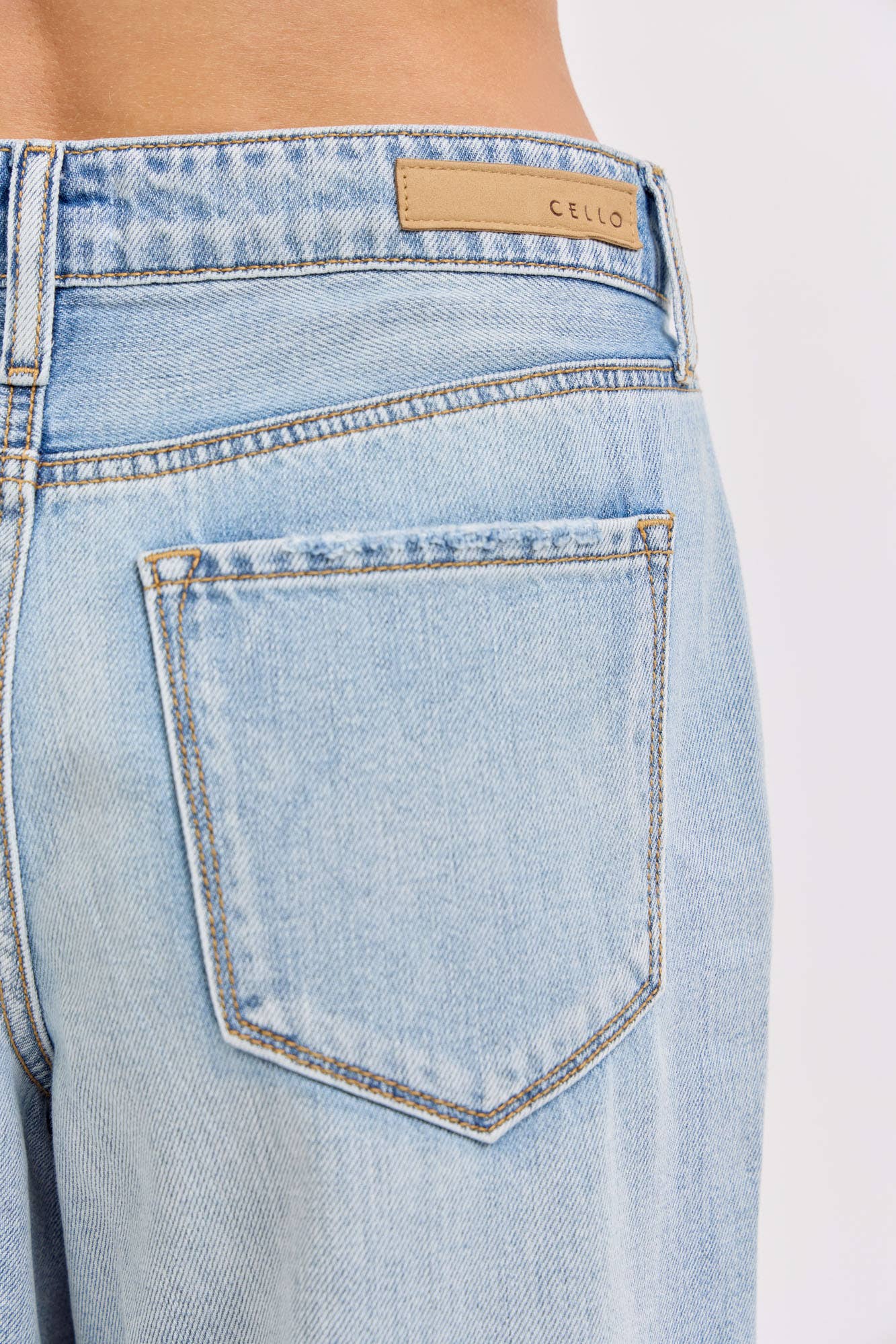 Mid Rise Wide Leg Jeans