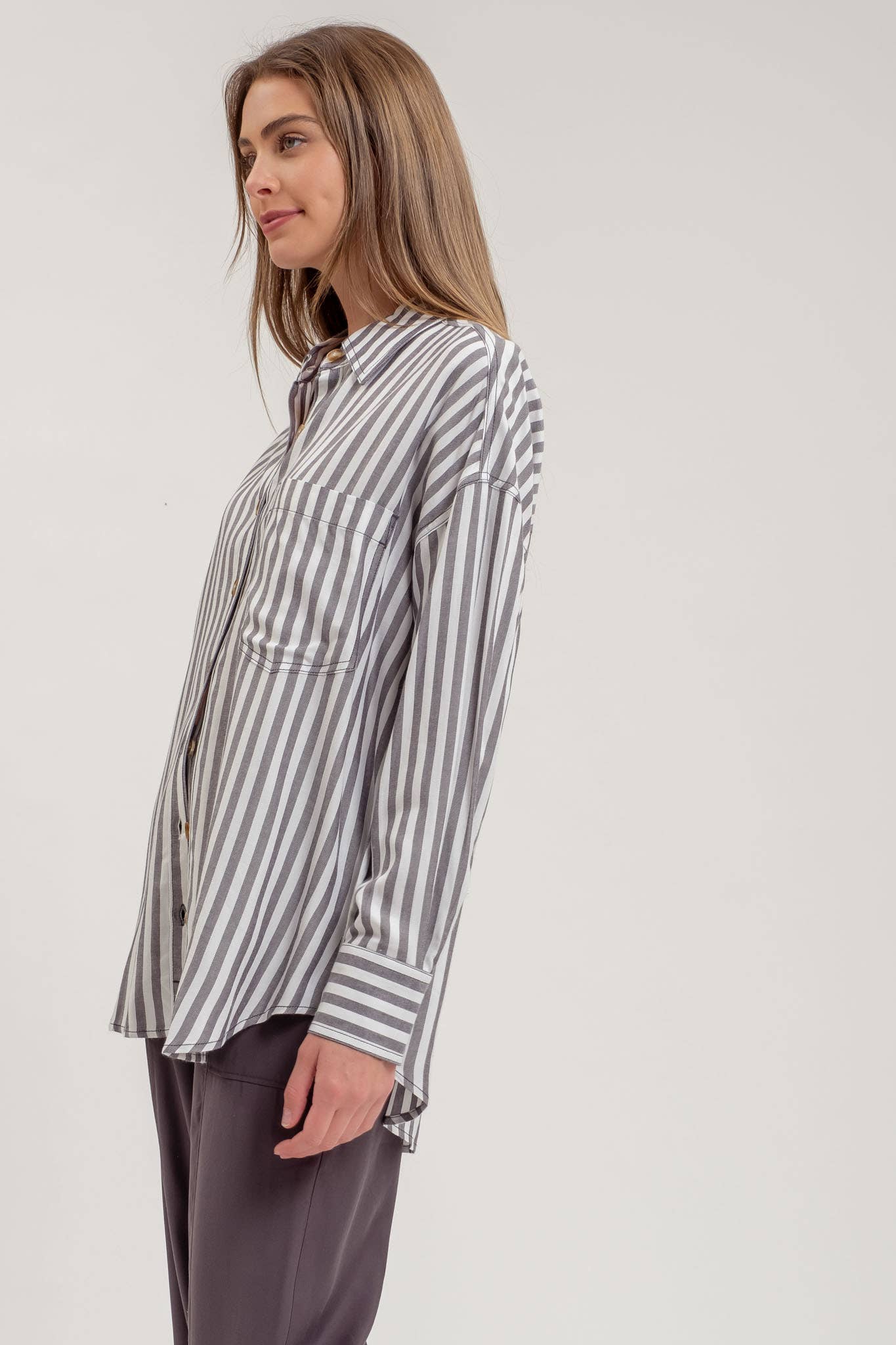 STRIPE COLLARED BUTTON DOWN LONG SLEEVE SHIRT