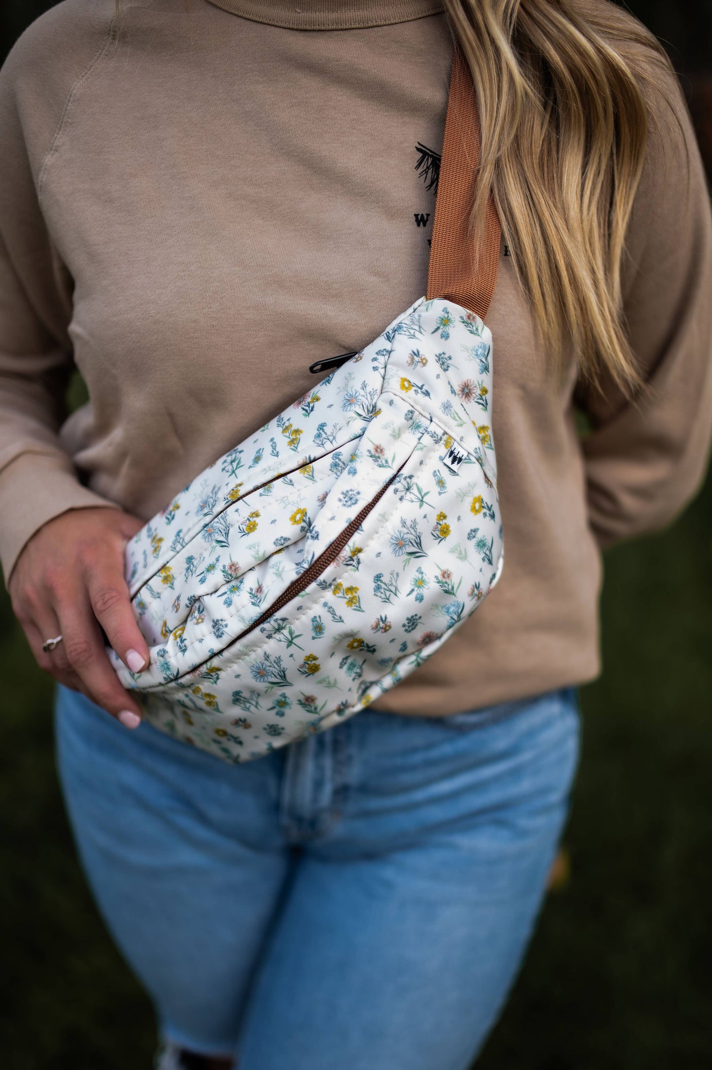 Belt Bag - Spring Floral Cream