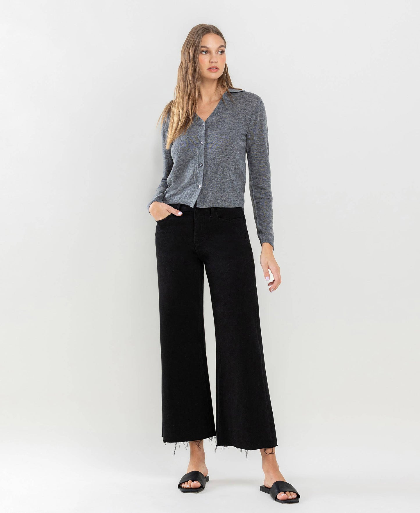 HIGH RISE RAW HEM CROP WIDE LEG JEANS LV1220BK