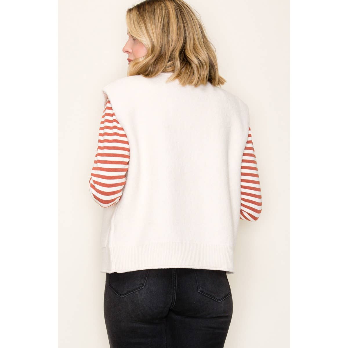 SWEATER VEST WITH PATCH POCKETS